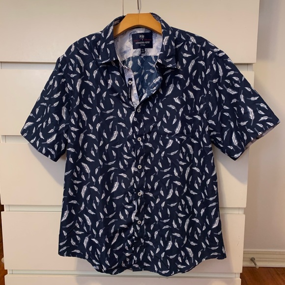 Report Collection Button-Down - Size: XL - Picture 1 of 3